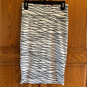LuLaRoe Black and White Patterned Midi Skirt